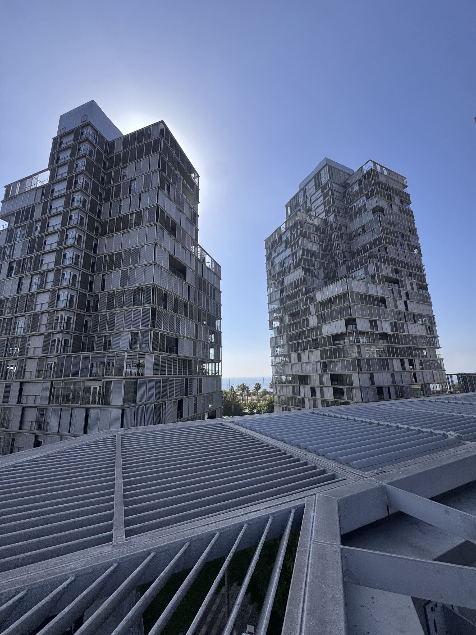 Dos torres de viviendas en Barcelona